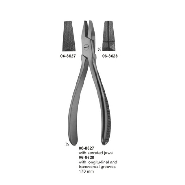 with serrated jaws